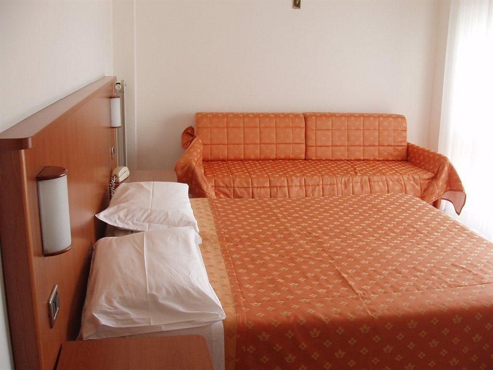 Hotel Aquilia Laigueglia Exteriör bild